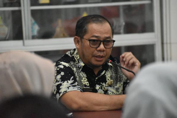 Serah Terima Jabatan Tandai Awal Kepemimpinan Baru di Disparbudkepora