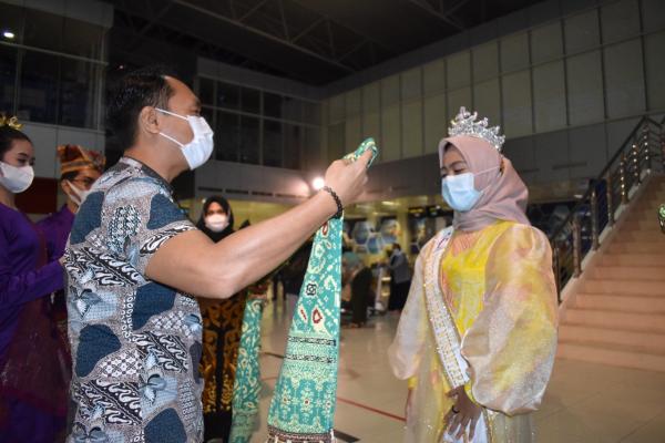 Bikin Bangga! Putri Muslimah Asal UBB Raih Juara Runer Up 1 Tingkat Nasional