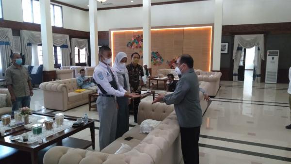 Agung dan Via Wakili Babel sebagai Paskibraka di Istana Negara, ini Pesan Gubernur