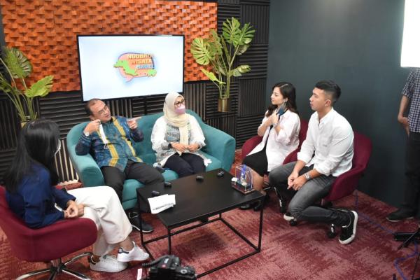 Ngobrol Soal Wisata Gubernur Babel Bersama Influencer Nikita Willy