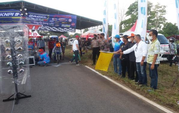 500 Racers Competed at Lintas Timur Drag Bike